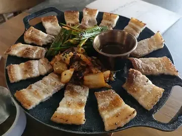 Yeonnam Dong Korean Restaurant - Restaurant photo