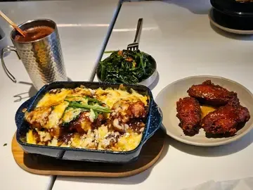 MoMoKu - Restaurant photo