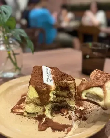 Reaction Coffee Roasters - Restaurant photo