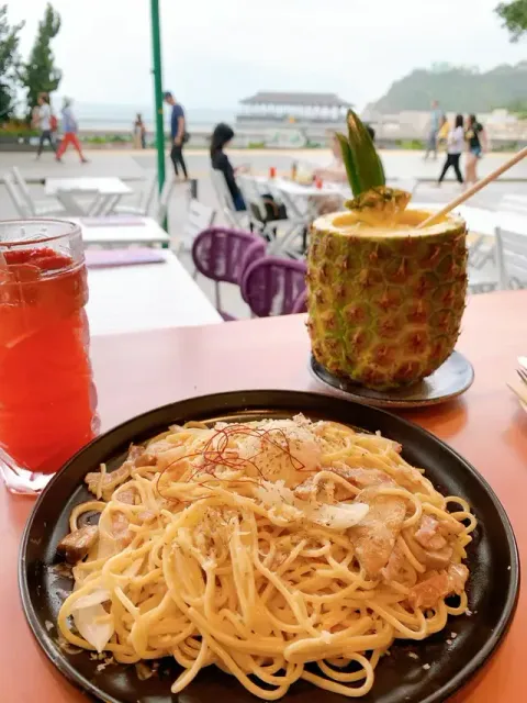 Zola Beach Bar - Restaurant photo