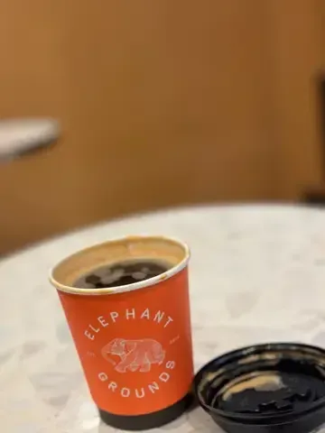 ELEPHANT GROUNDS - Restaurant photo
