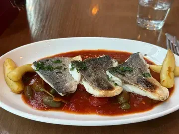 Ask For Alonzo - Restaurant photo