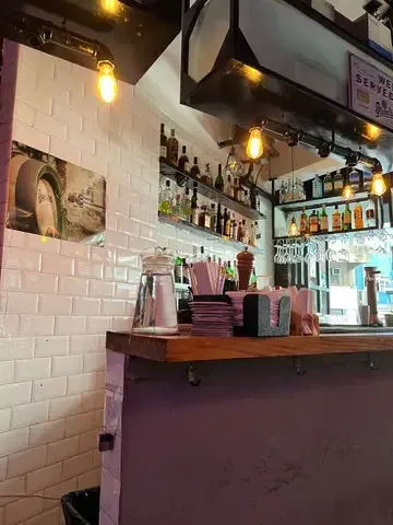 BLACKWOOD CAFE & BAR - Restaurant photo