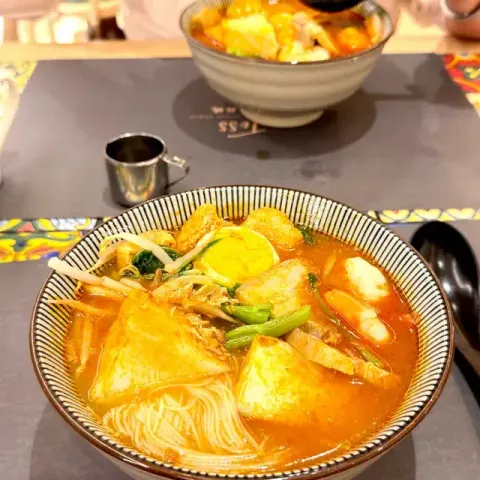TOSS - Restaurant photo