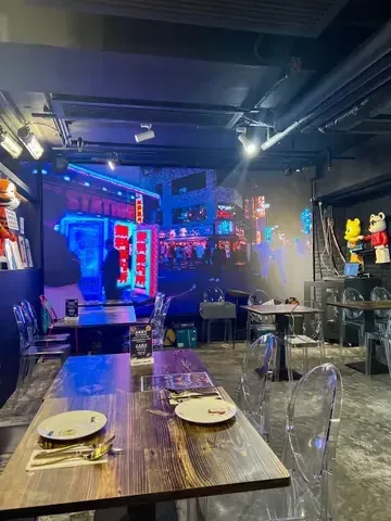 UP A NOTCH - Restaurant photo