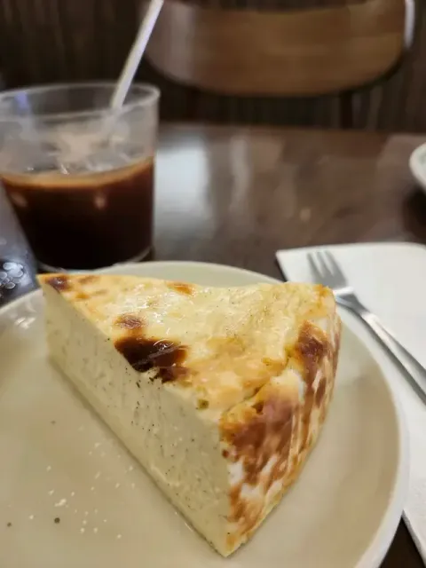YOI COFFEE & BAKERY - Restaurant photo