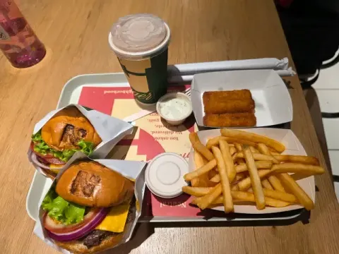 N+ Burger - Restaurant photo