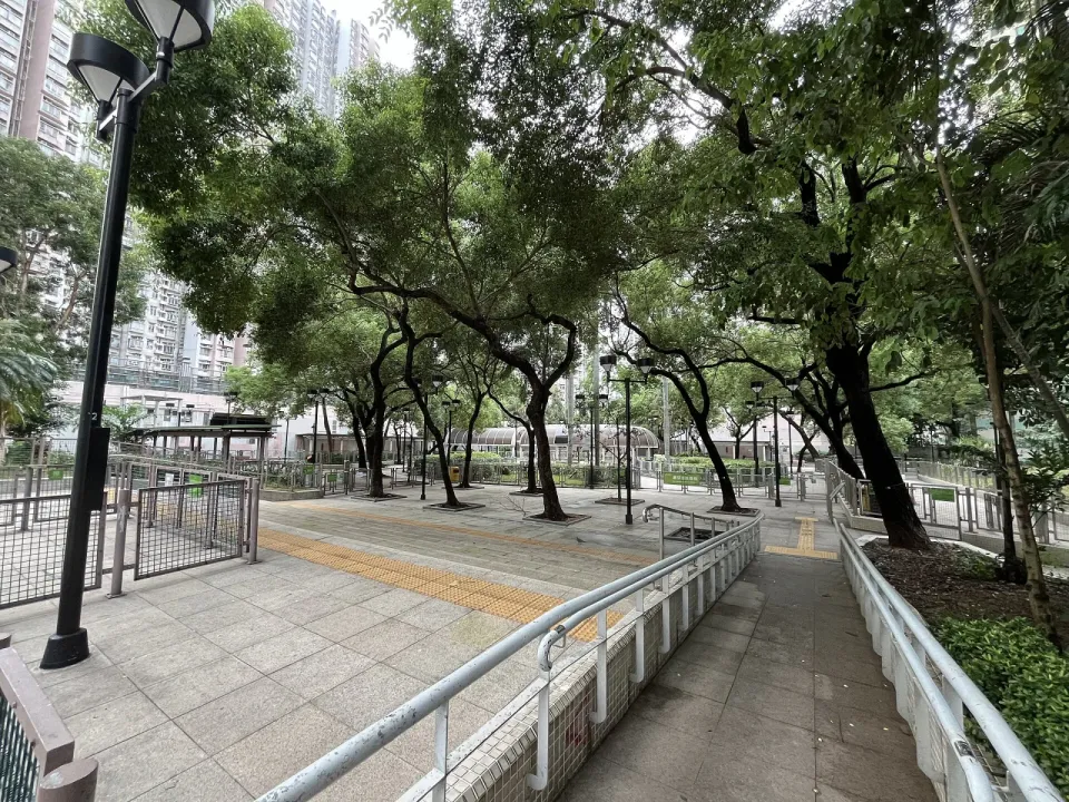 Cheung Wan Street Rest Garden in 2024