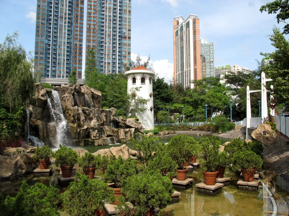 Wider Tsuen Wan Park surrounding the pet garden