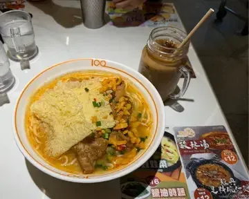 Cafe 100% - venue photo