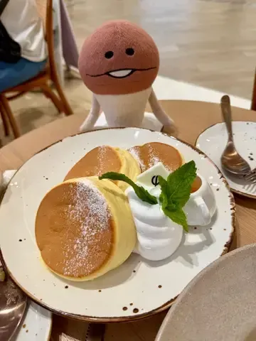 PHI Coffee & Pancake / Jollibean - venue photo